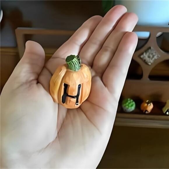 Fun Express Resin Give Thanks Blocks (Set of 6) Fall Home Decor - Picture 4 of 6